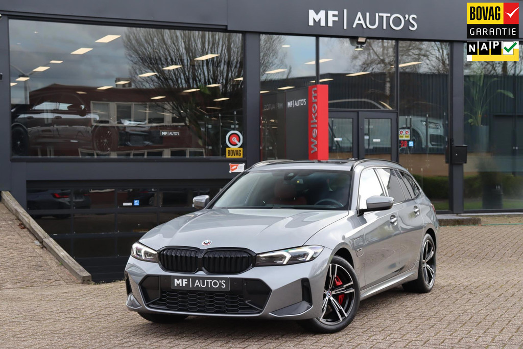 BMW 3-serie 330e M-Sport|Pano|H&K|HUD|Keyless|Memory|50 JR Editie 37799959-0.jpg | MF Auto's