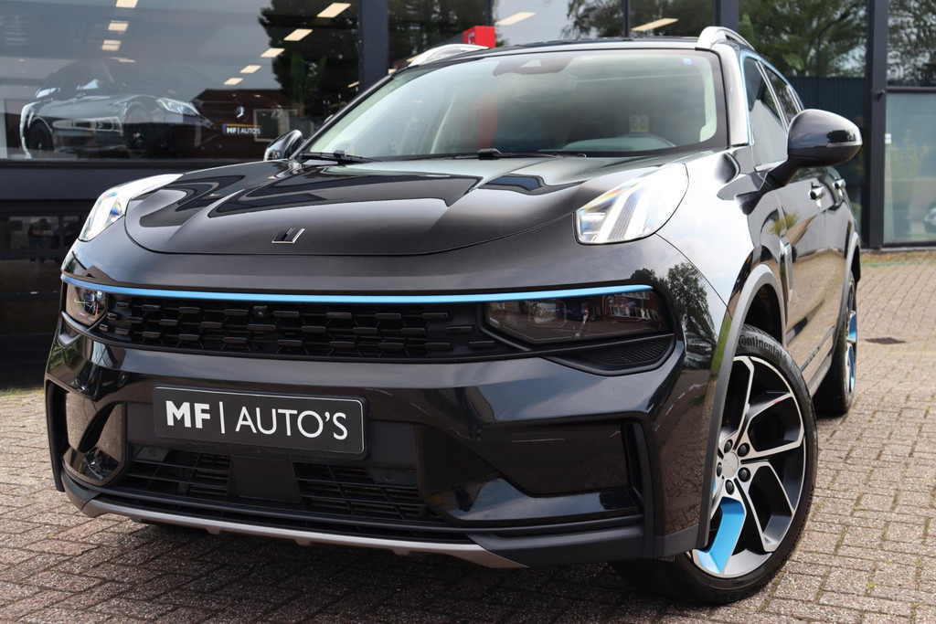 Lynk & Co 01 1.5 Plug-in Hybrid 261PK|Pano|360|Keyless|ACC|Lane|LED 39074921-1.jpg | MF Auto's