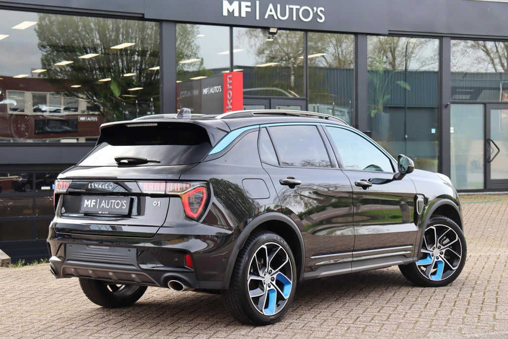 Lynk & Co 01 1.5 Plug-in Hybrid 261PK|Pano|360|Keyless|ACC|Lane|LED 39074921-2.jpg | MF Auto's