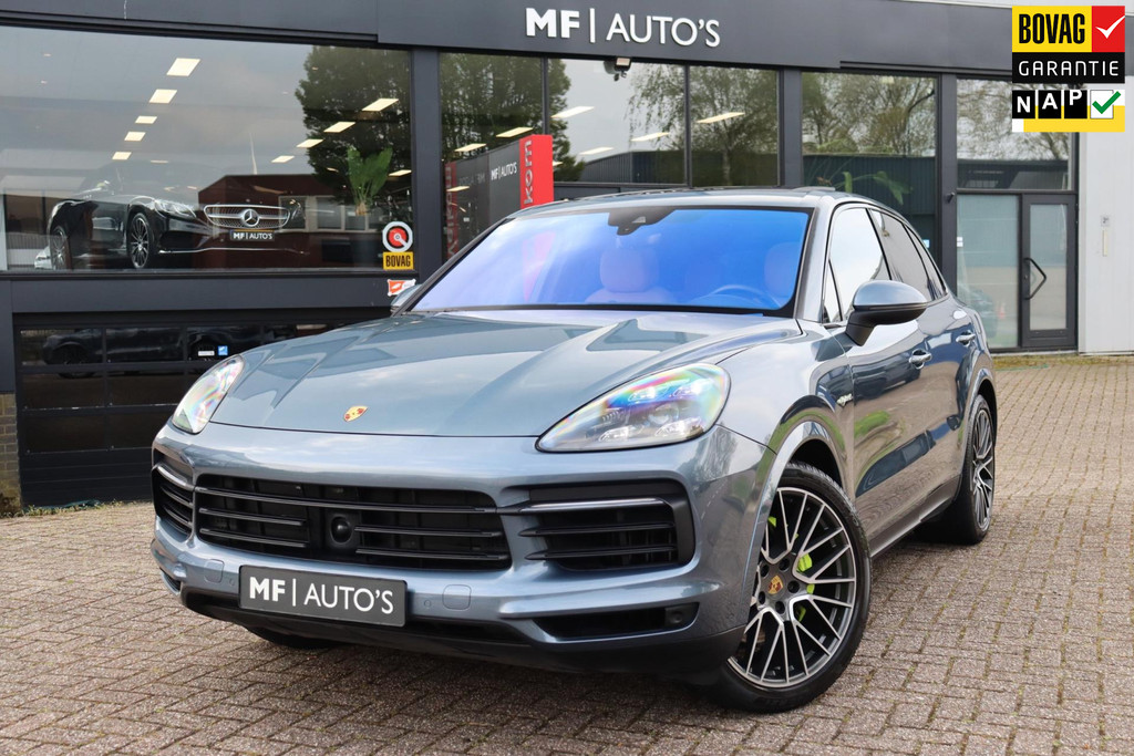 Porsche Cayenne 3.0 E-Hybrid 462PK|Pano|ACC|Sport Chrono|Matrix PDLS+|Luchtvering|4 Wielbesturing 44418375-0.jpg | MF Auto's